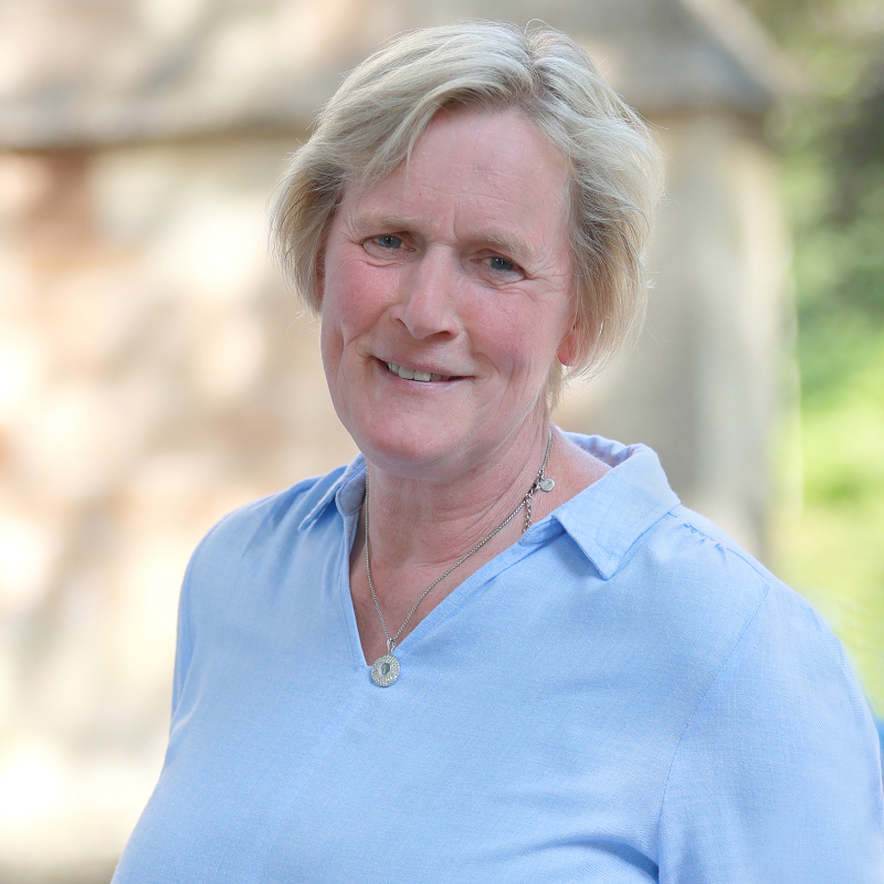  Maria Knig